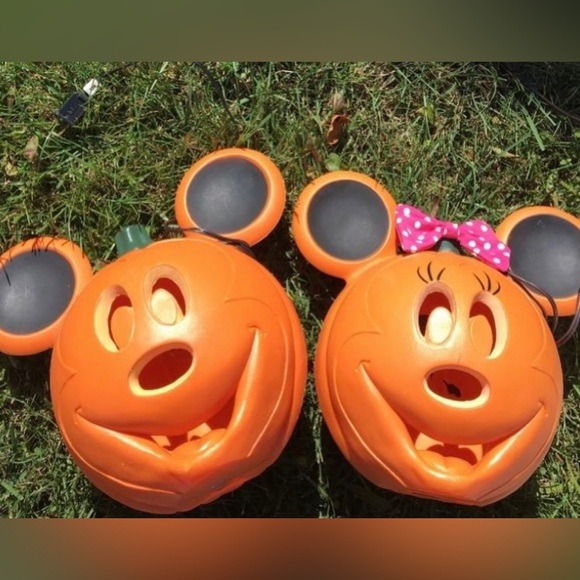 Mickey And Minnie Mouse Halloween Pumpkins